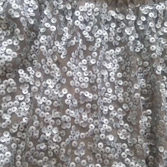 🍍3/$20 Adorable sequin skirt - Picture 2 of 4